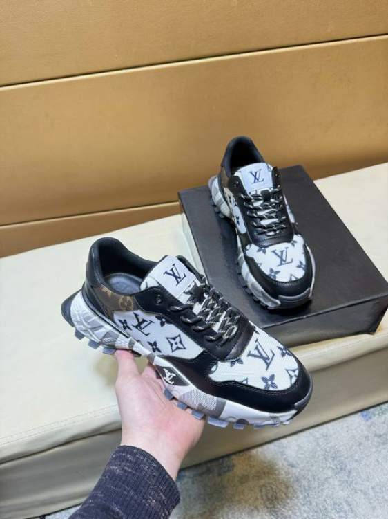 Picture of Louis Vuitton Shoes _SKULVsz38-44hnq111417543